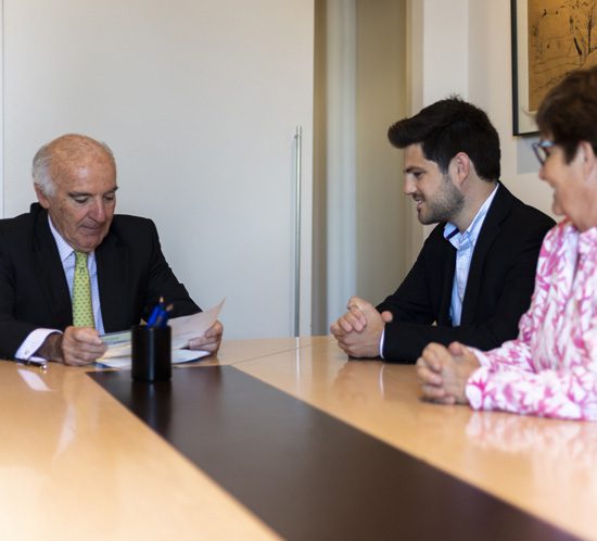 Role of the notary in Spain, signing
