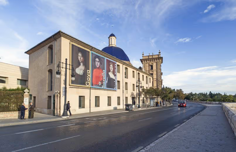 Museum of Fine Arts, Turia Gardens in Valencia
