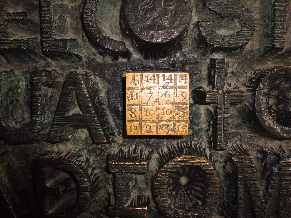 Gaudí, Sagrada Familia, magic square, Barcelona